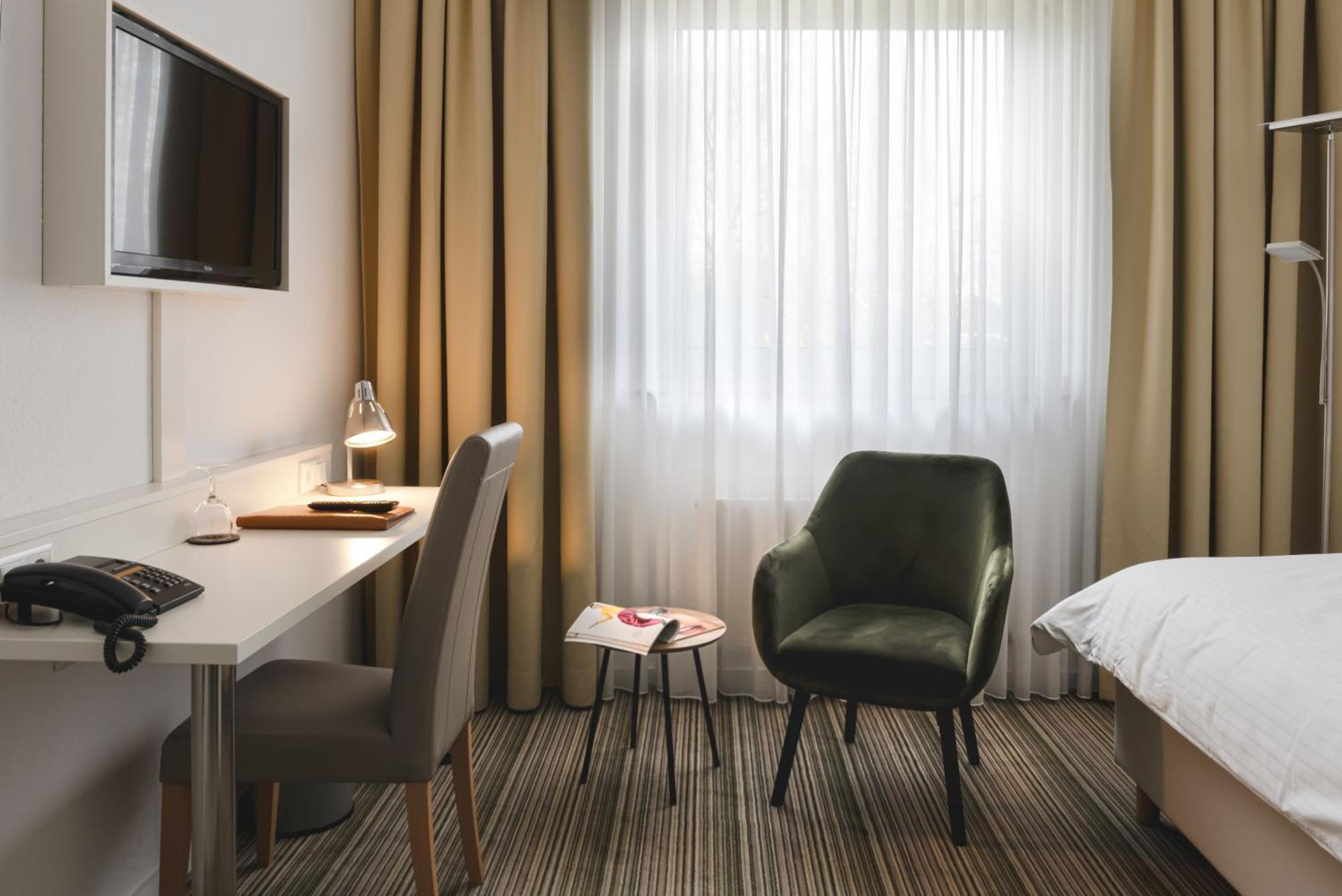 Hotel Astra Düsseldorf Exterior foto